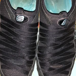 Ladies pull on Skechers